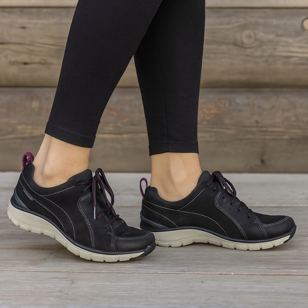 Clarks Wavewalk Sporty Waterproof, Nubuck Leather, Comfort Walking Sneaker 8W